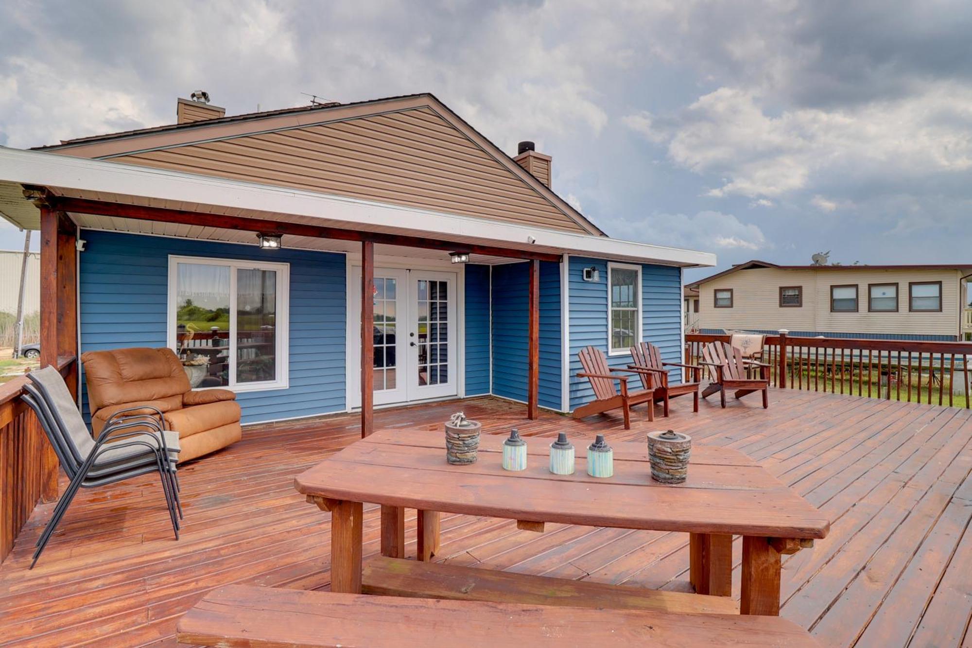 Oceanfront Milford Home With View And Boat Access Екстериор снимка