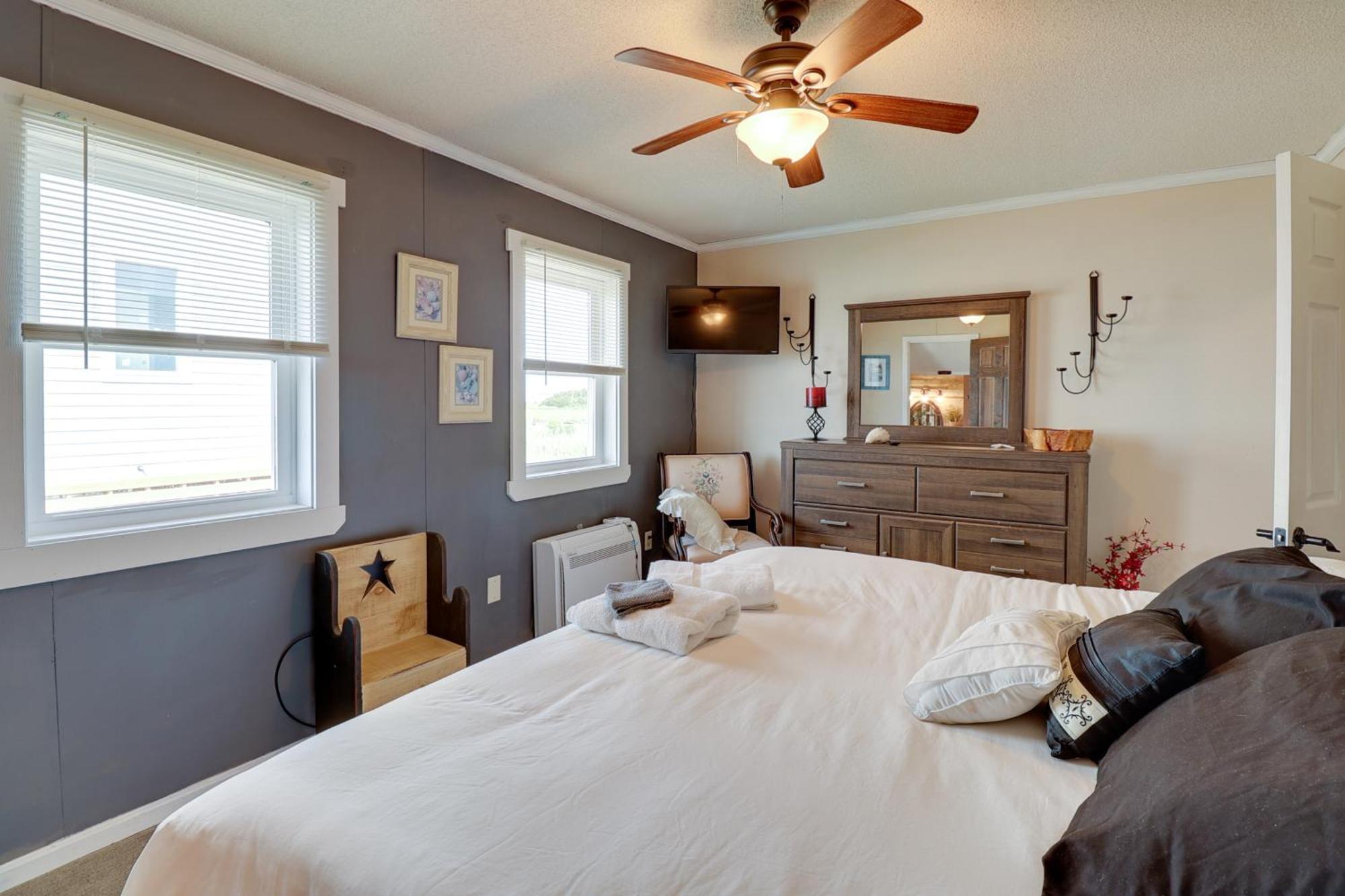 Oceanfront Milford Home With View And Boat Access Екстериор снимка